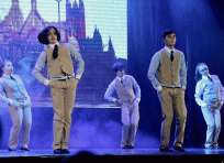 15. Raining Man 08.jpg